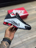 NIKE SHOX
