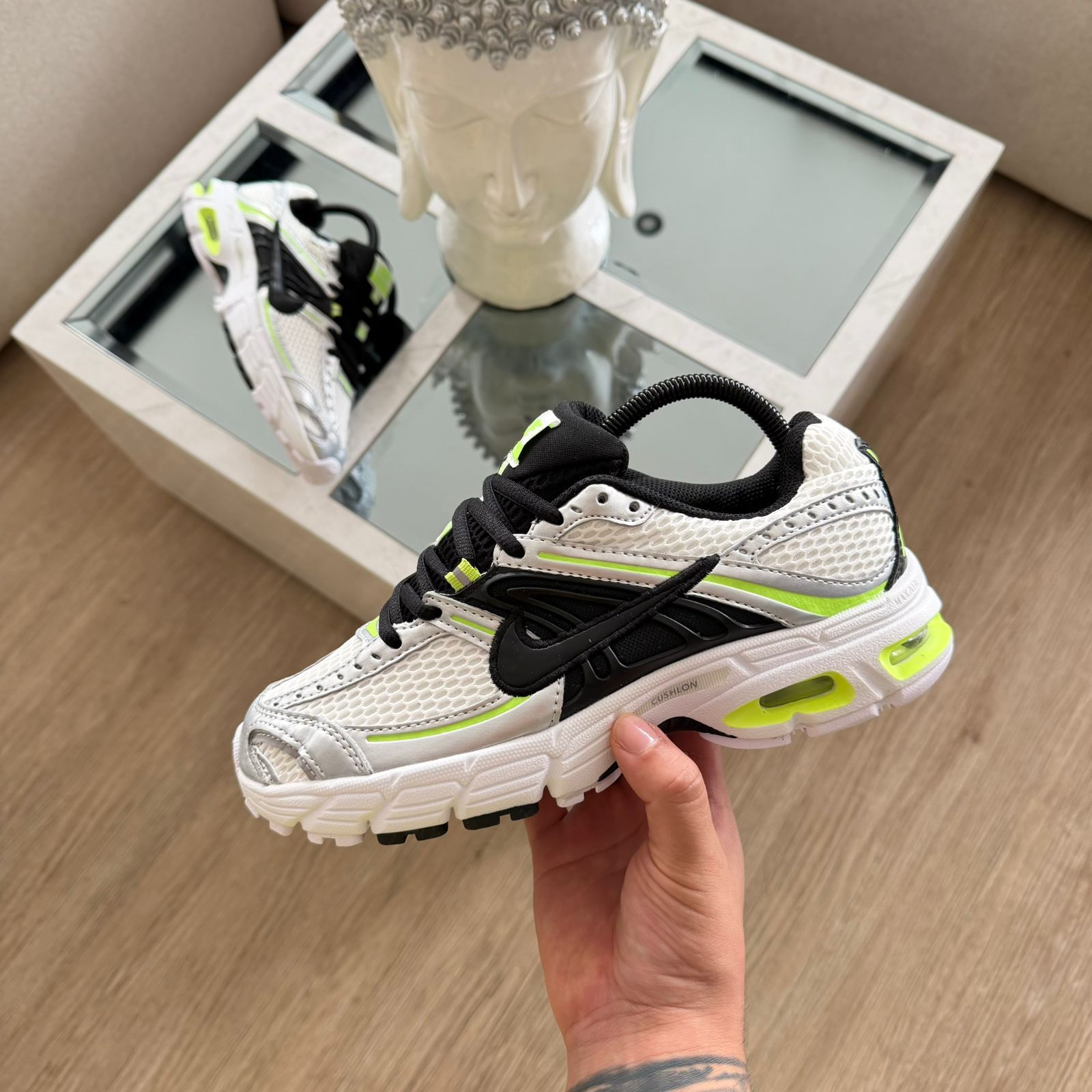 NIKE P-6000